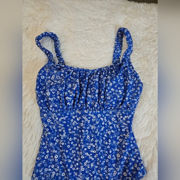 Elegant Blue Floral Women's One-Piece Swimsuit Size M - Picture 13 of 13